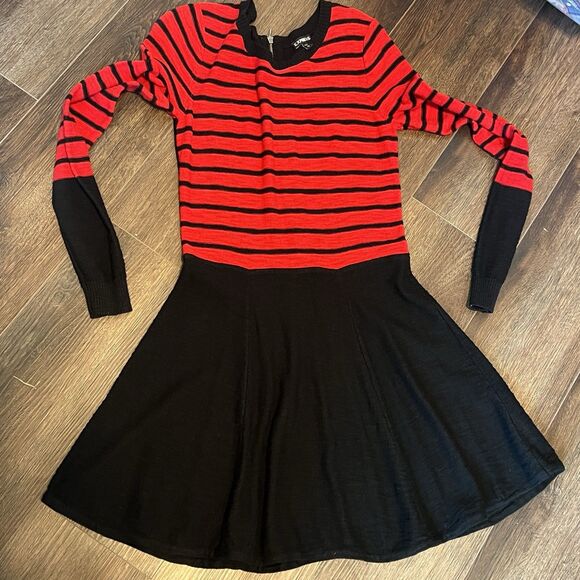 Express Black And Red Striped Sweater Dress. Size Medium - Picture 2 of 10
